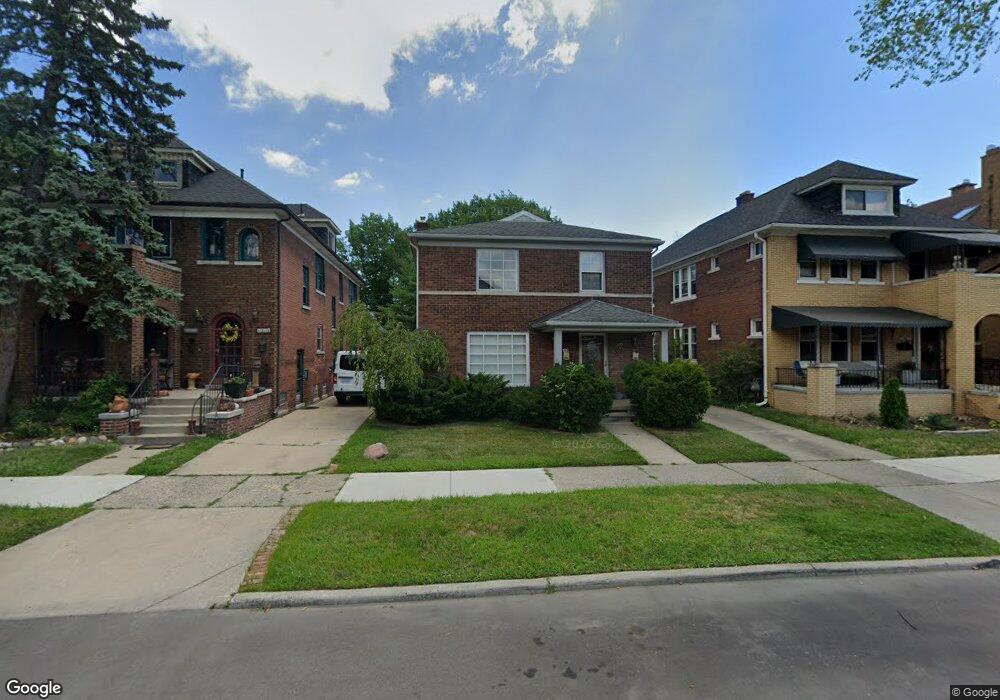 1370 Somerset Ave, Grosse Pointe Park, MI 48230 - photo 1