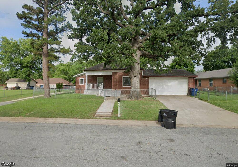 815 N Chandler Ave, Denison, TX 75020 - photo 1