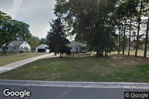 2520 Woodcrest Dr, New Brighton, MN 55112