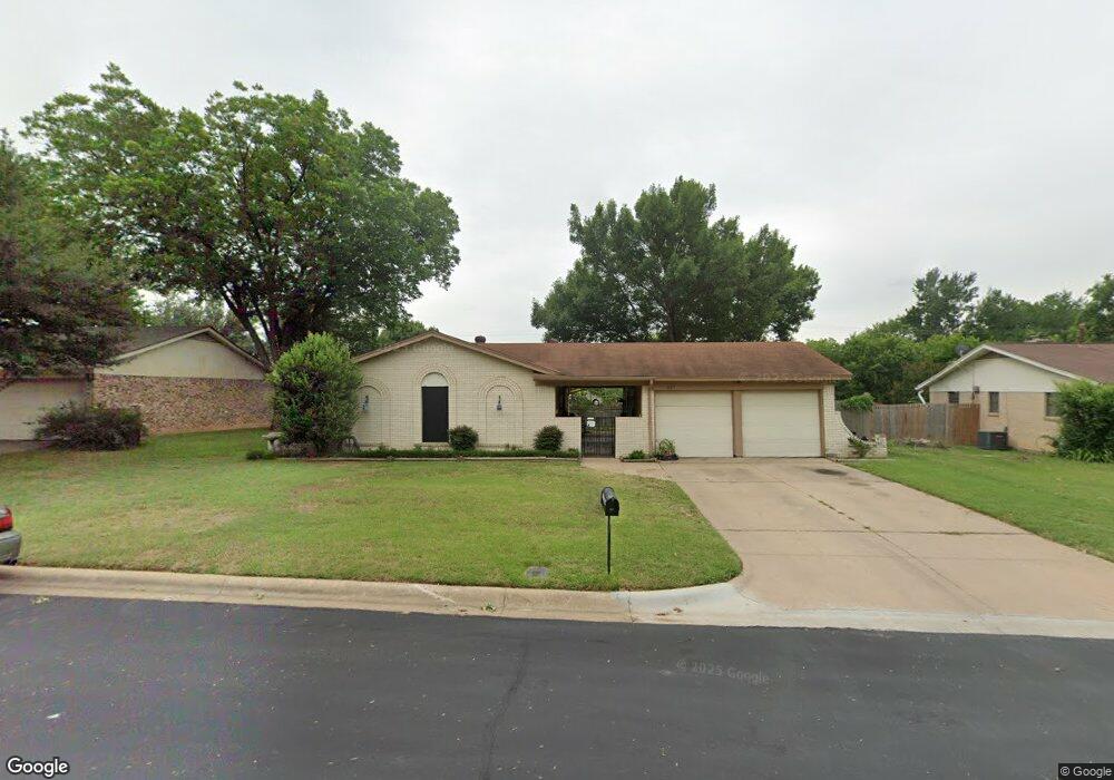 857 Henson Dr, Hurst, TX 76053 - photo 1