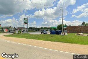 1 Grove Rd, Eldridge, IA 52748