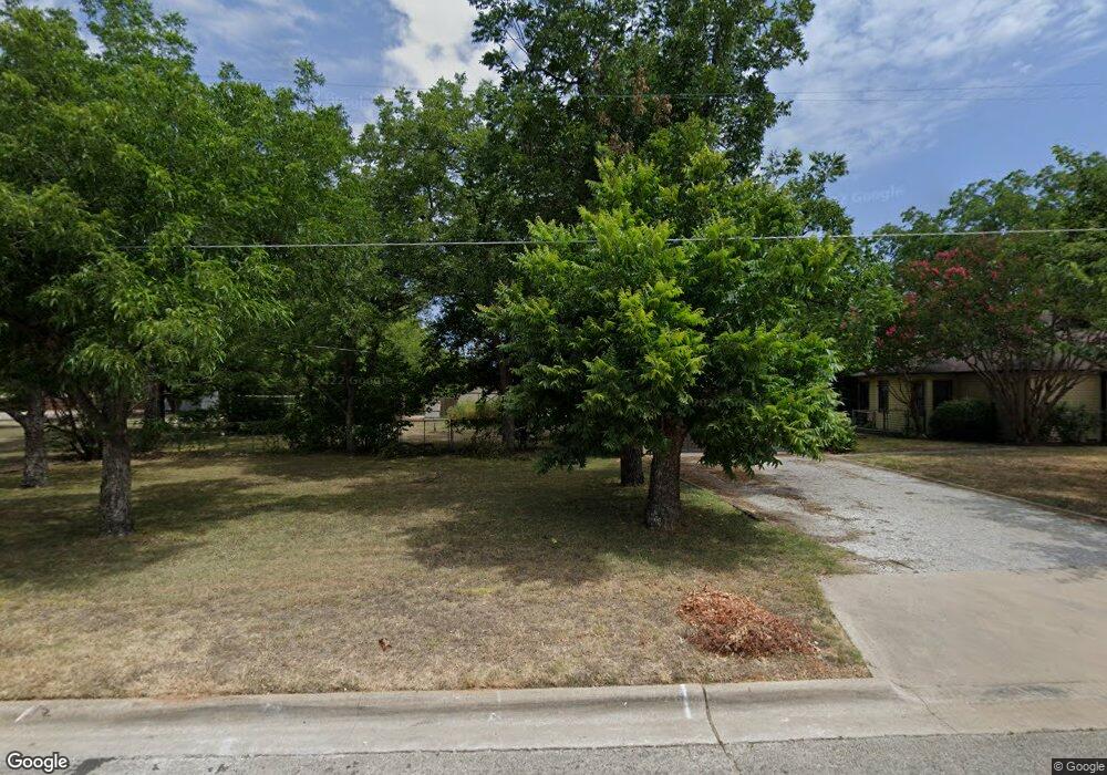 1302 Lindsey St, Denton, TX 76205 - photo 1