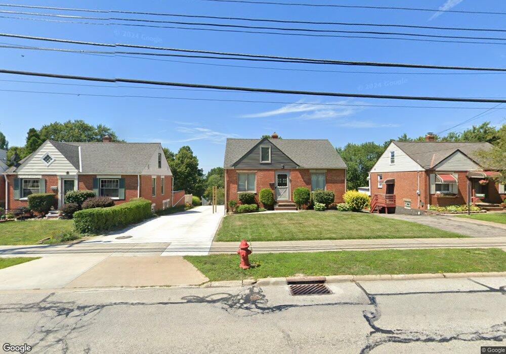 29453 Ridge Rd, Wickliffe, OH 44092 - photo 1