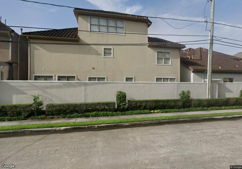 7730 N Hunters Creekway Dr, Houston, TX 77055 - photo 1