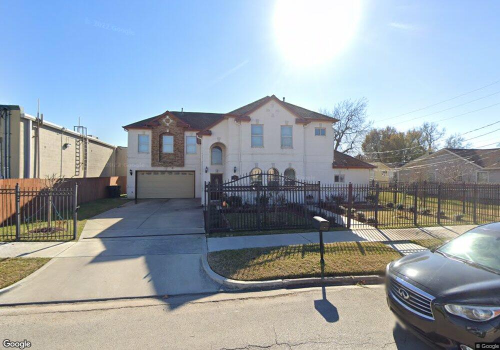7218 Fairway Dr, Houston, TX 77087 - photo 1