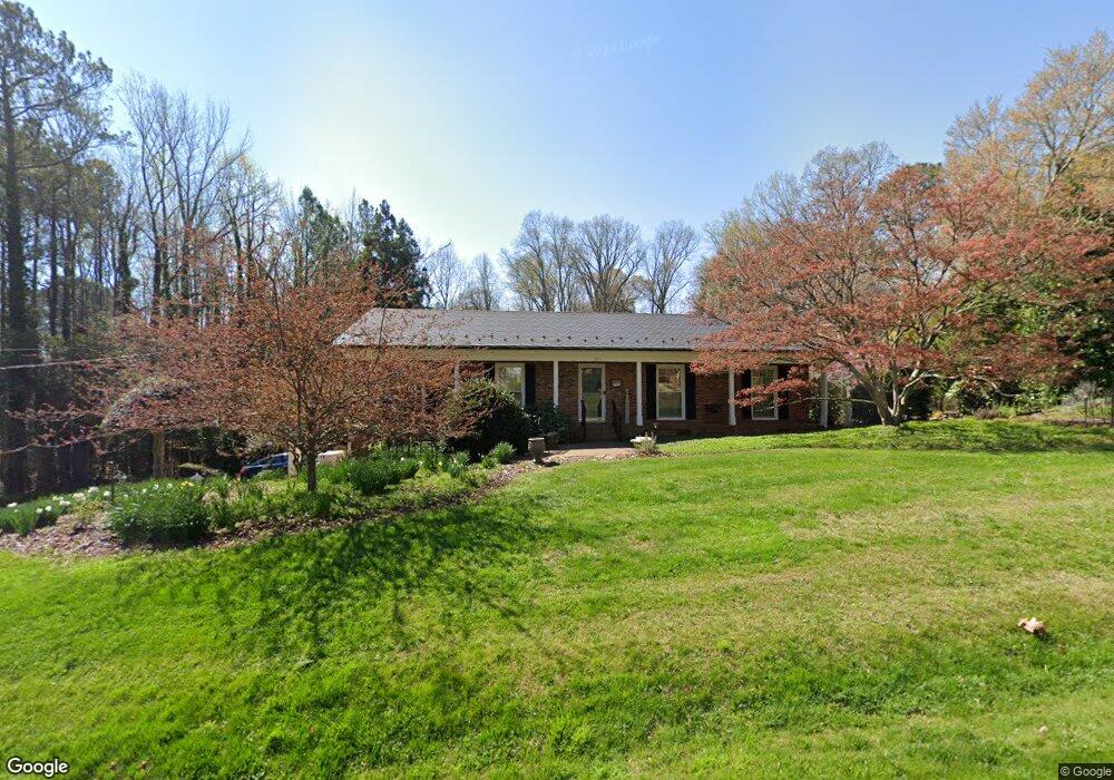 721 Lakewood Dr, Siler City, NC 27344 - photo 1