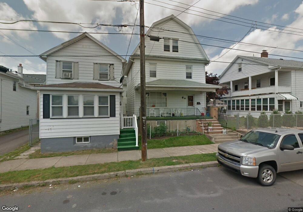 318 S Chestnut St, Nanticoke, PA 18634 - photo 1