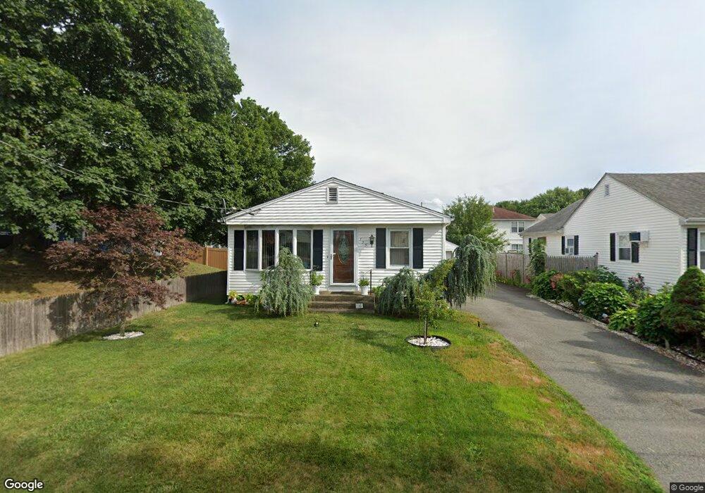 135 Mcgirr St, Cumberland, RI 02864 - photo 1