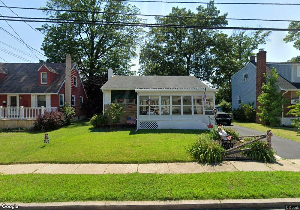 223 Fernwood Ave, Folsom, PA 19033 - photo 1