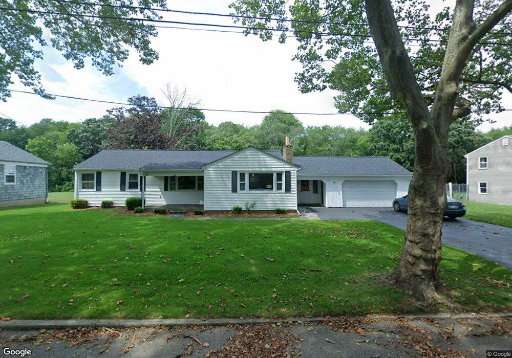 41 Elmwood Dr, Bristol, RI 02809 - photo 1