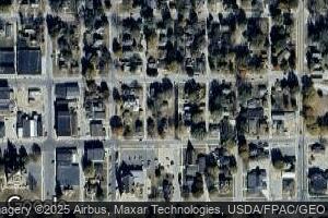 112 2nd St, Hampton, IA 50441