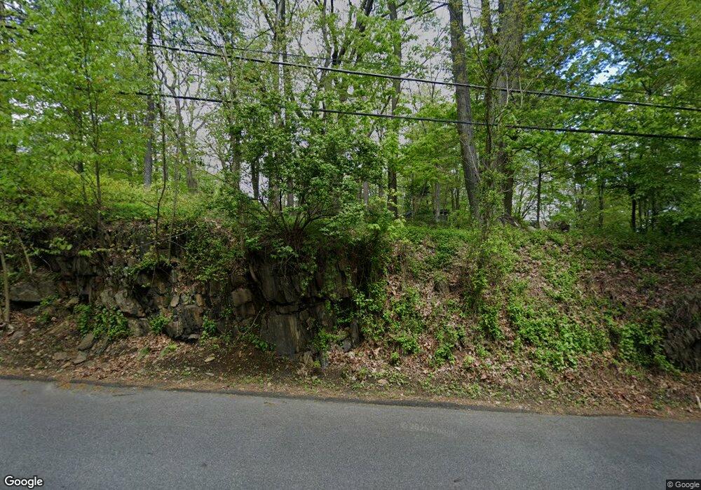 627 Long Hill Rd W, Briarcliff Manor, NY 10510 - photo 1