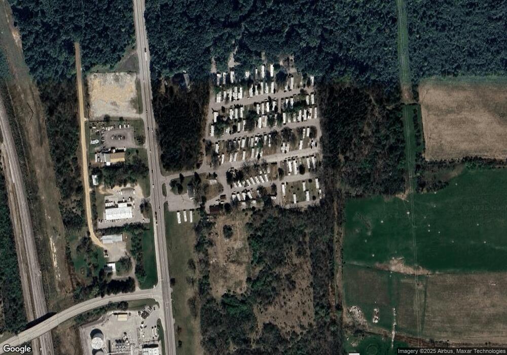 210 South Dr, Mount Morris, MI 48458 - photo 1