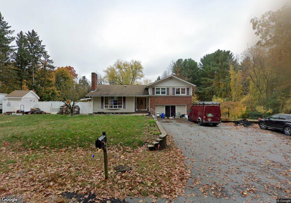 290 Kelly Rd, Northbridge, MA 01534 - photo 1