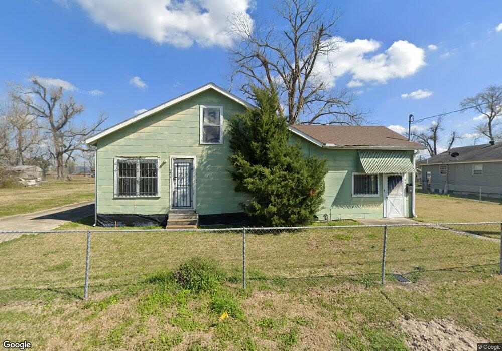 924 Jake St, Lake Charles, LA 70601 - photo 1