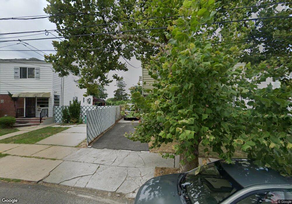 6410 136th St, Flushing, NY 11367 - photo 1