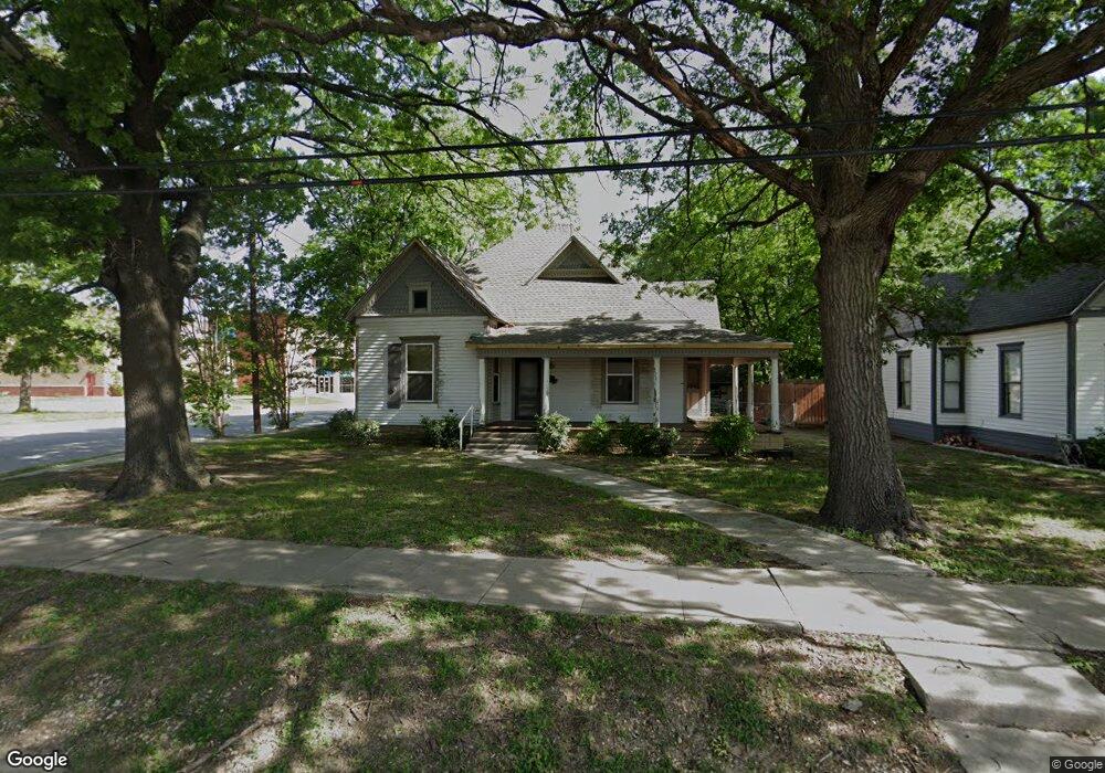 401 E Broadway St, Gainesville, TX 76240 - photo 1