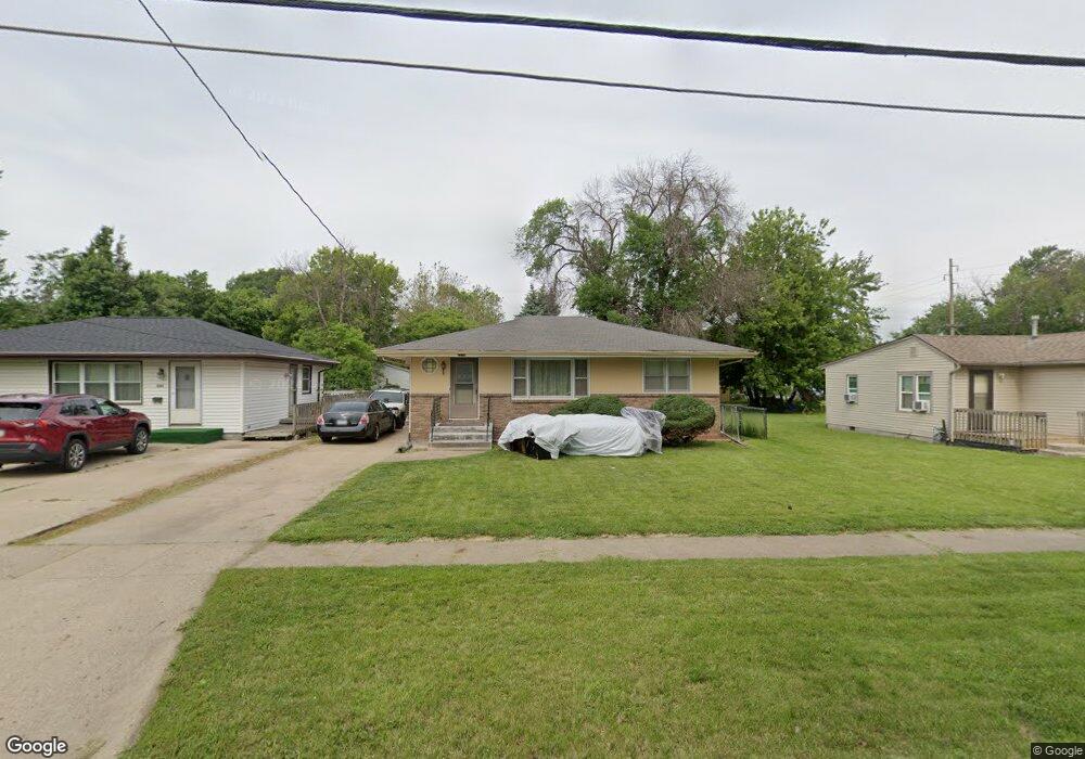 2218 E 24th St, Des Moines, IA 50317 - photo 1