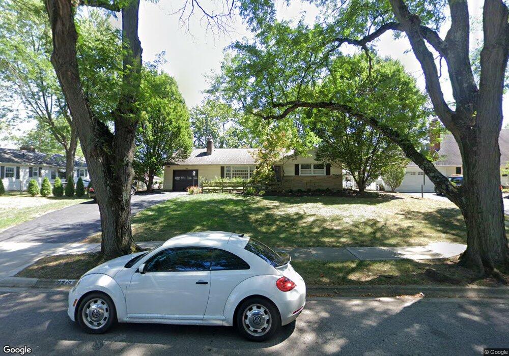 2746 Wellesley Dr, Columbus, OH 43221 - photo 1