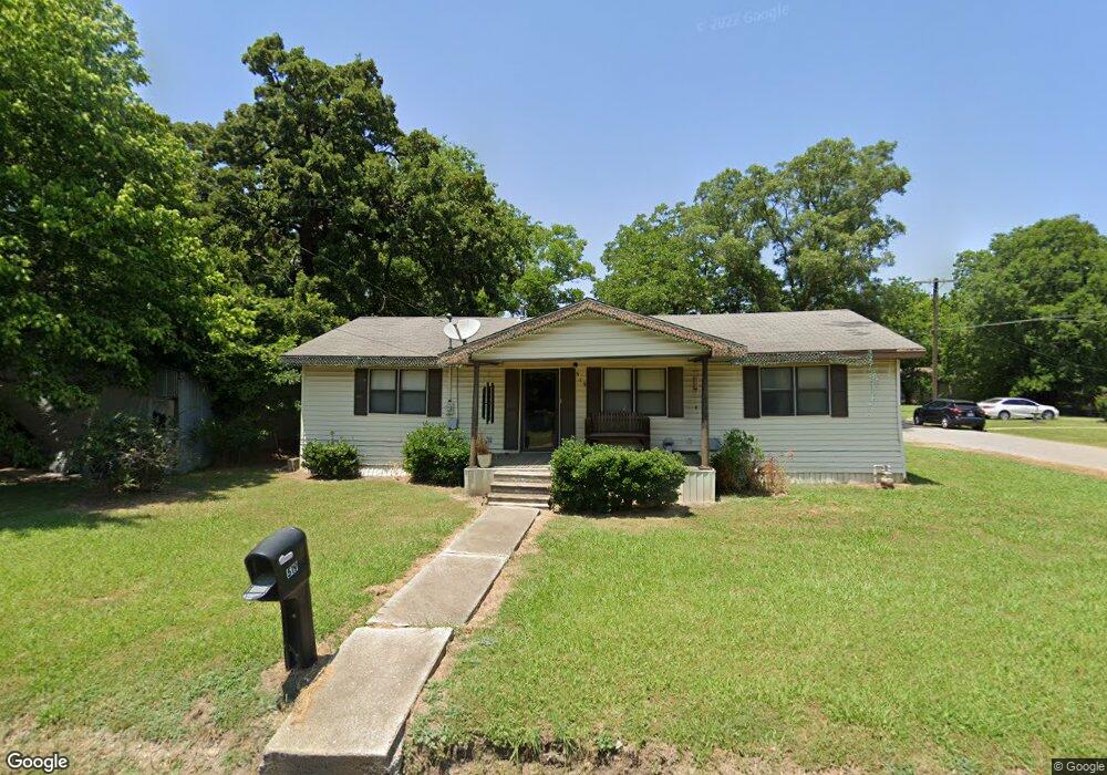 519 E 6th St, Bonham, TX 75418 - photo 1