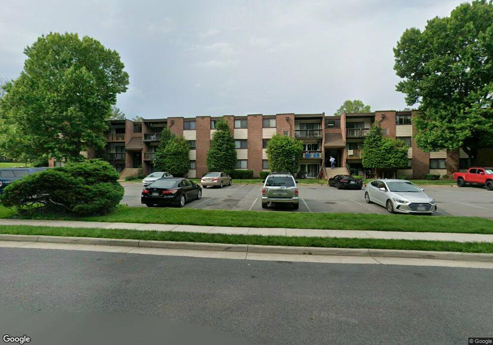 10722 West Dr unit 201, Fairfax, VA 22030 - photo 1
