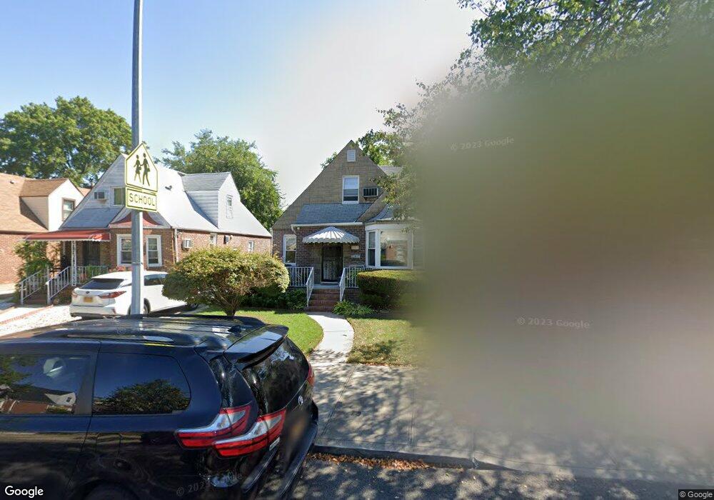 5815 189th St, Fresh Meadows, NY 11365 - photo 1