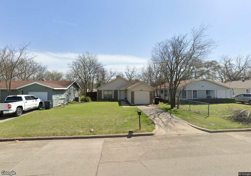 805 Phillips St, Cleburne, TX 76033 - photo 1