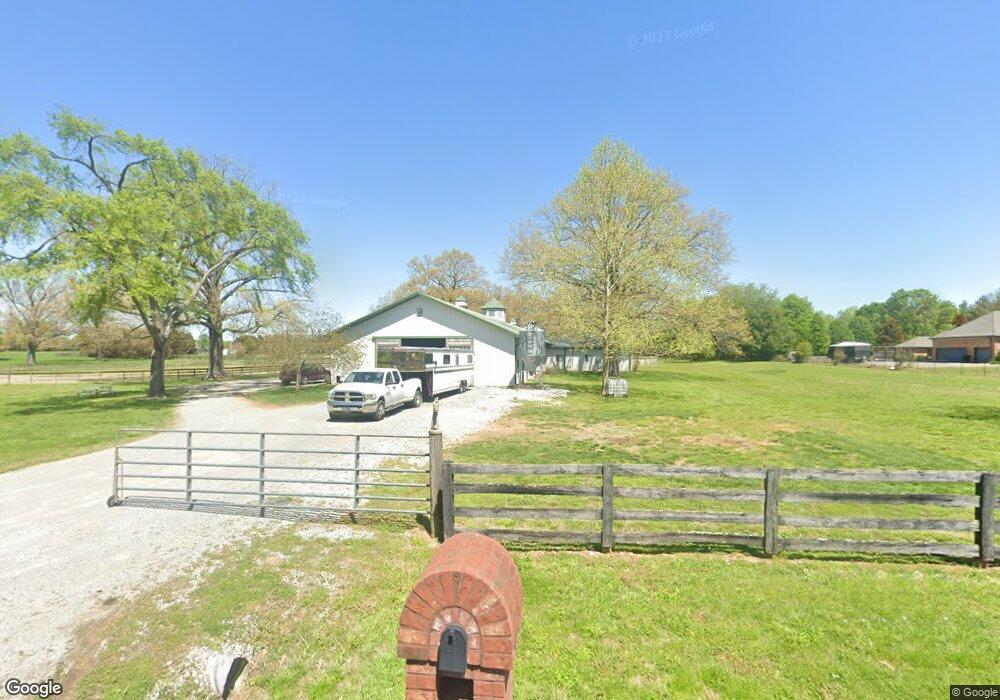 1975 Irby Ln, Murfreesboro, TN 37127 - photo 1