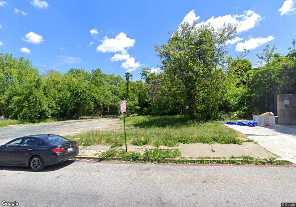 637 Mosher St, Baltimore, MD 21217 - photo 1