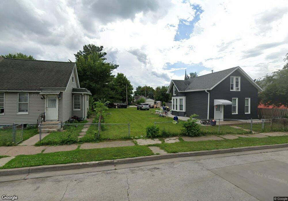 1323 W 7th St, Davenport, IA 52802 - photo 1
