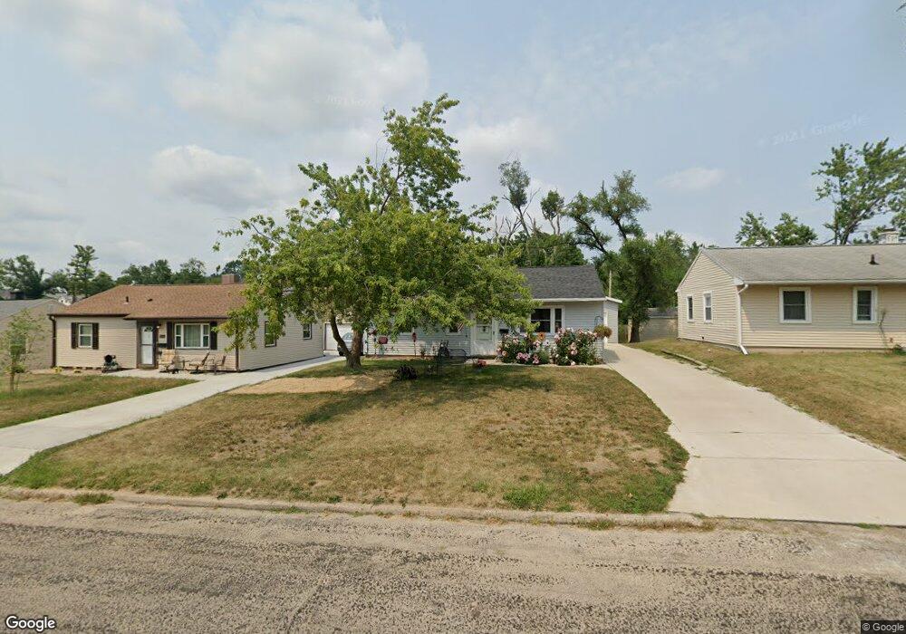 2448 8th Ave SW, Cedar Rapids, IA 52404 - photo 1