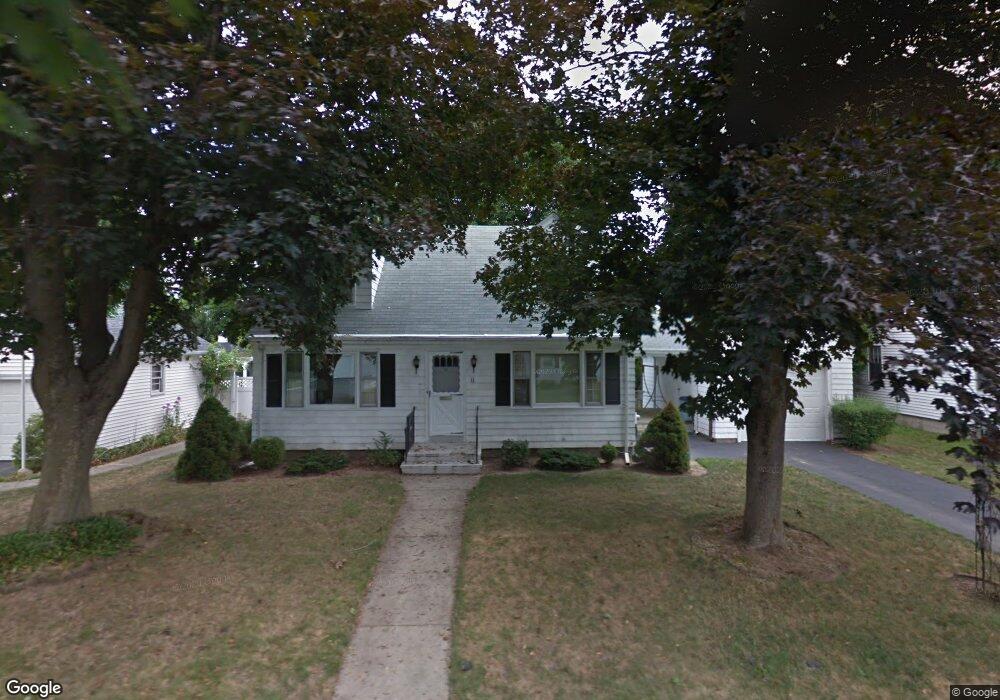 11 Fernwood Dr, West Warwick, RI 02893 - photo 1