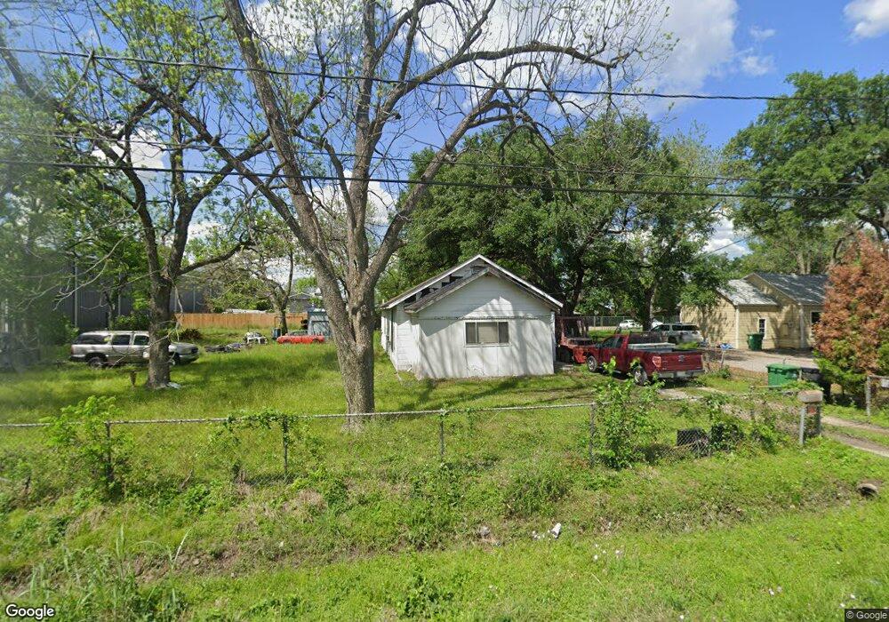 313 E Rogers St, Houston, TX 77022 - photo 1