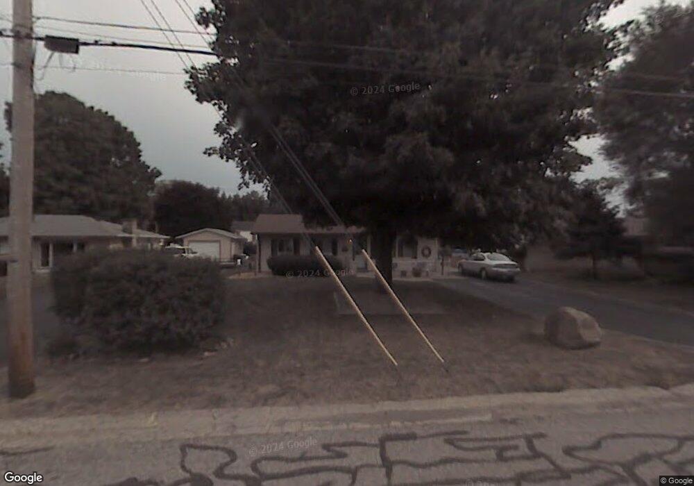 260 E Park St, Plainfield, IN 46168 - photo 1