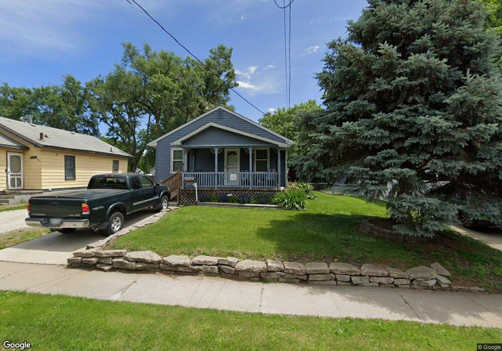 815 E 26th Ct, Des Moines, IA 50317 - photo 1