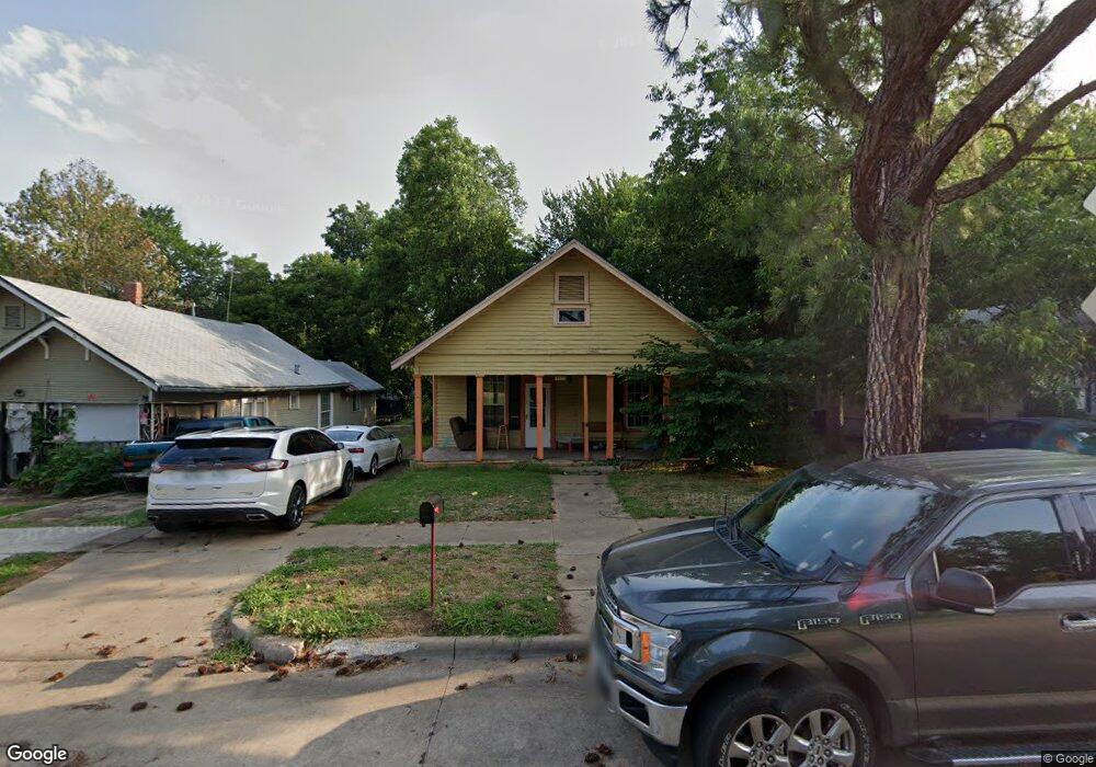 1115 W Crawford St, Denison, TX 75020 - photo 1