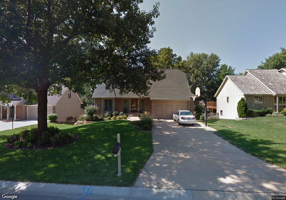 8626 Dice Ln, Lenexa, KS 66215 - photo 1