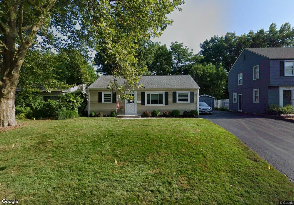 278 E Weisheimer Rd, Columbus, OH 43214 - photo 1