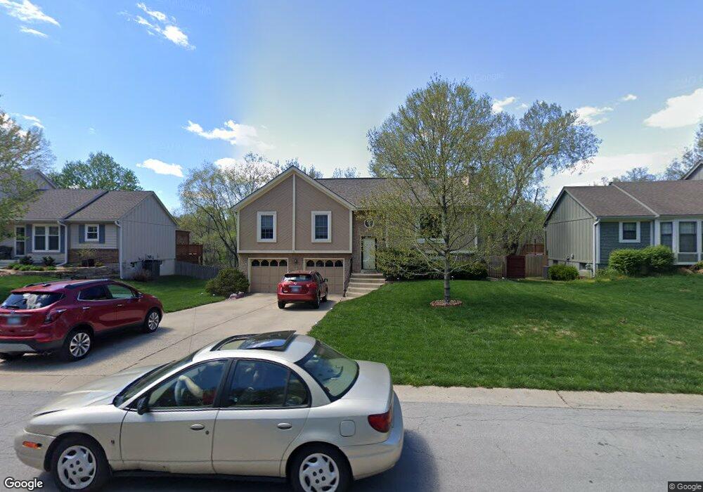 8130 Widmer Rd, Lenexa, KS 66215 - photo 1