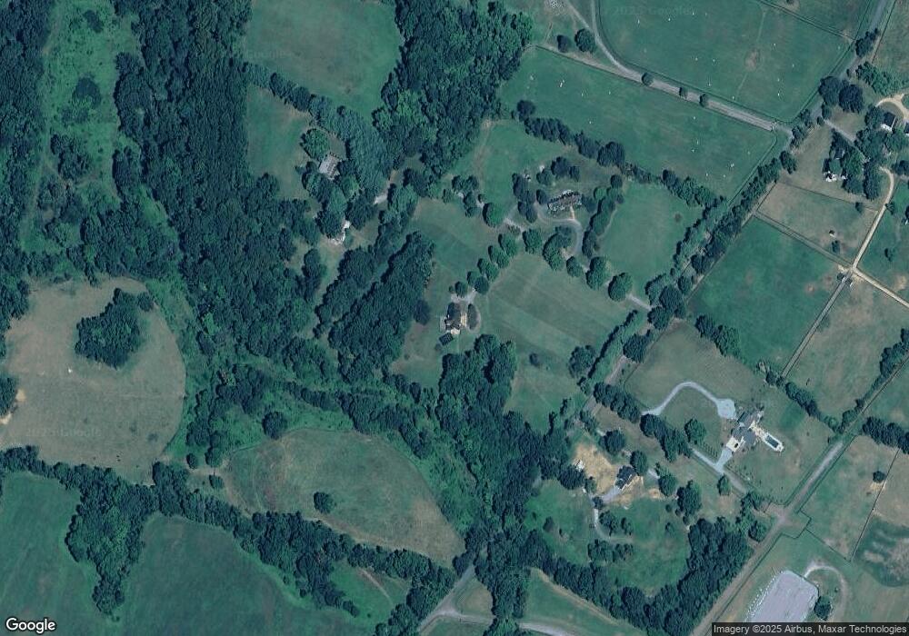 37523 Maple Shade Ln, Middleburg, VA 20117 - photo 1