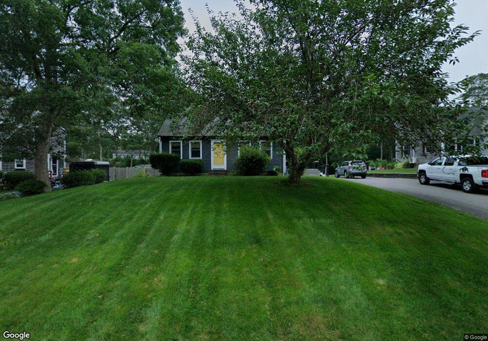 62 Thom Ave, Buzzards Bay, MA 02532 - photo 1