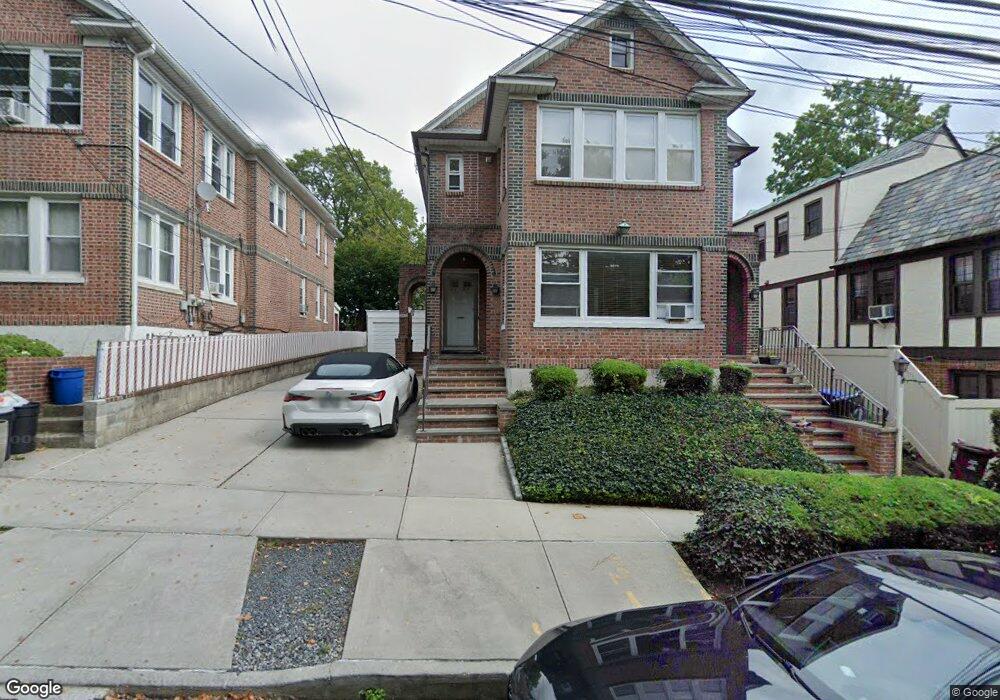 4231 215th St, Flushing, NY 11361 - photo 1