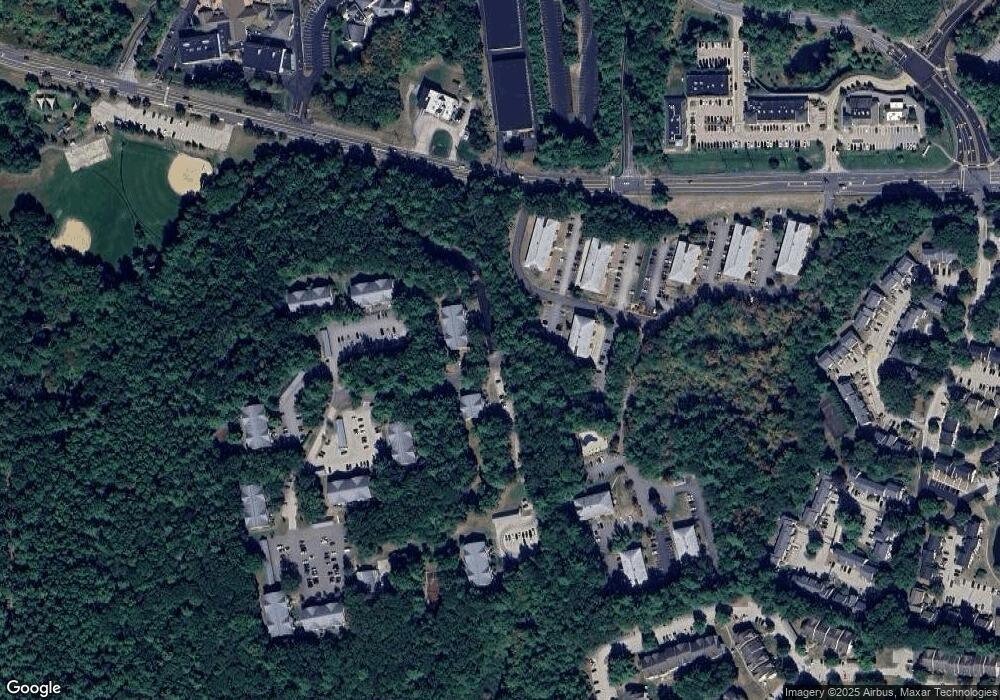 121 Oak Hill Ln unit 121, Nashua, NH 03062 - photo 1