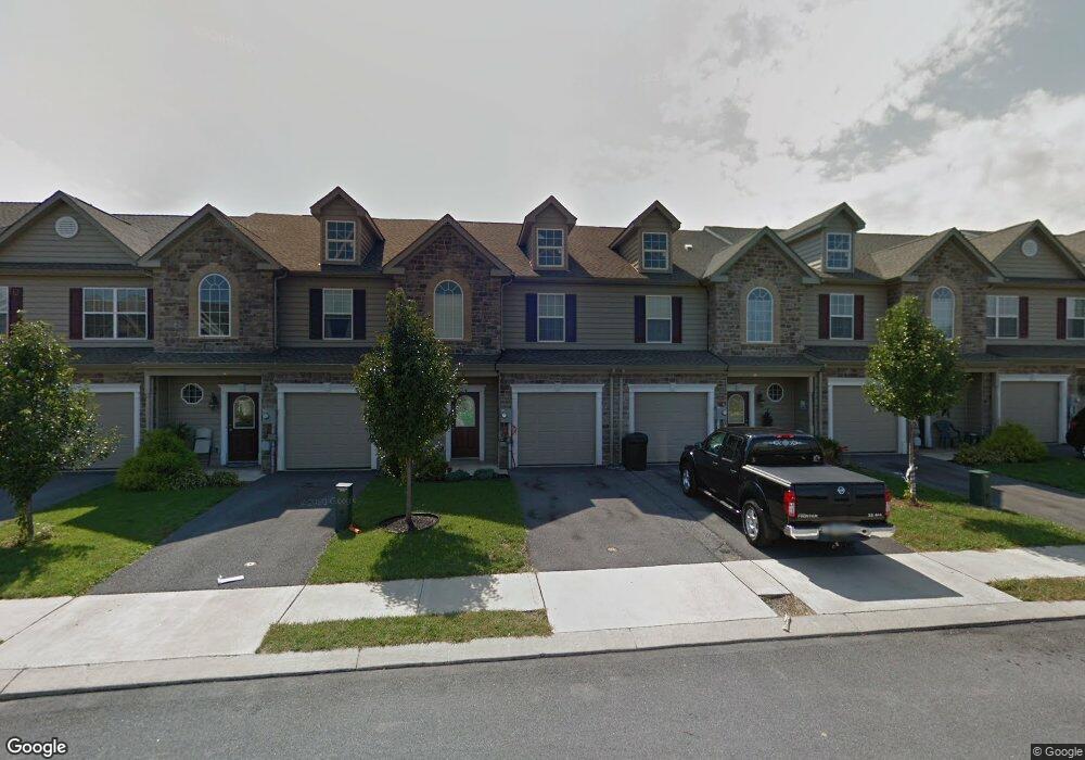 384 Channing Dr, Chambersburg, PA 17201 - photo 1