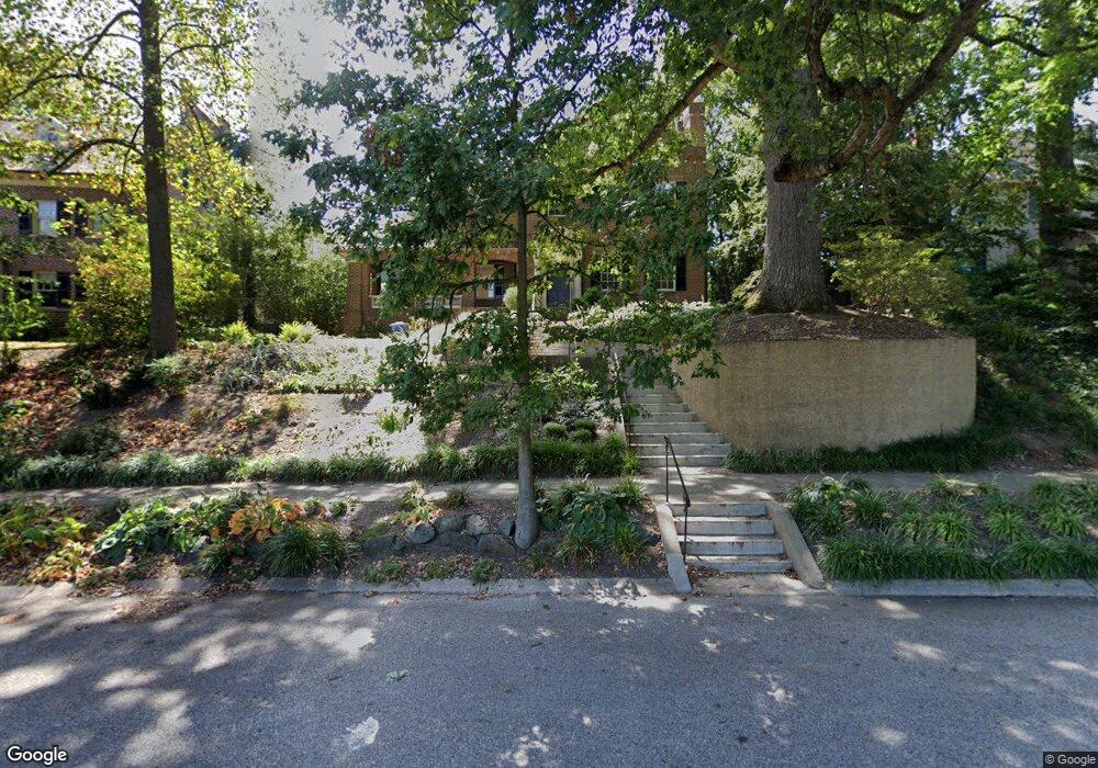 819 W University Pkwy, Baltimore, MD 21210 - photo 1