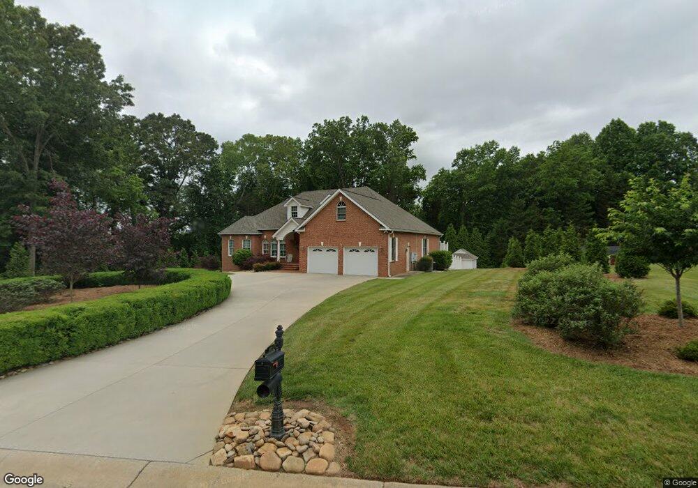 719 Shillington Ln, Statesville, NC 28625 - photo 1