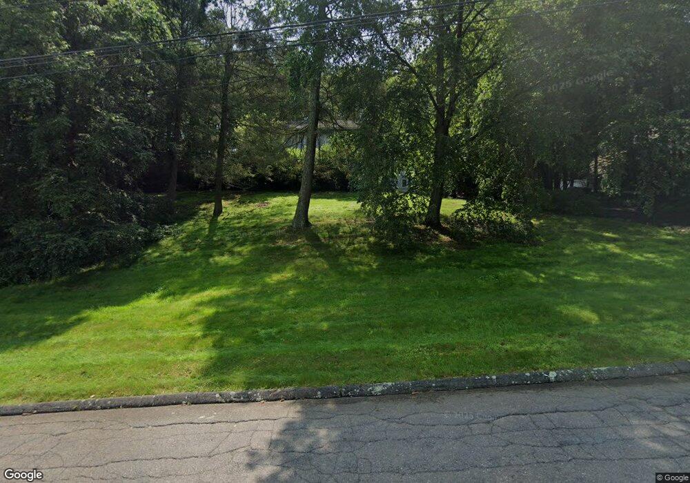 639 Broadview Rd, Orange, CT 06477 - photo 1