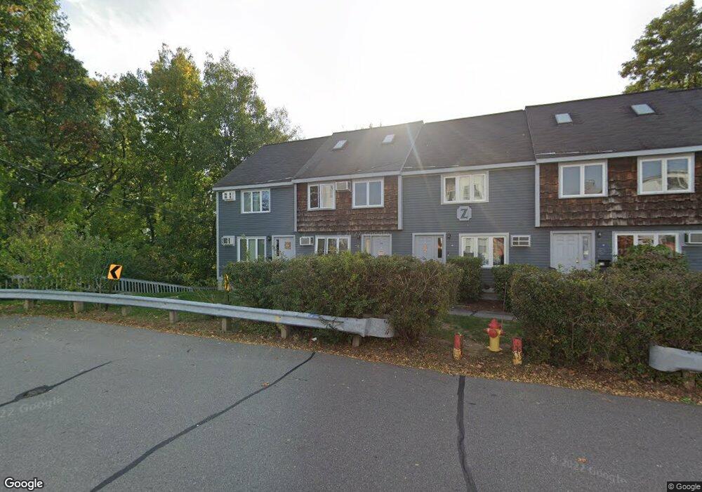 14 Auclair Ave unit 8, Manchester, NH 03102 - photo 1