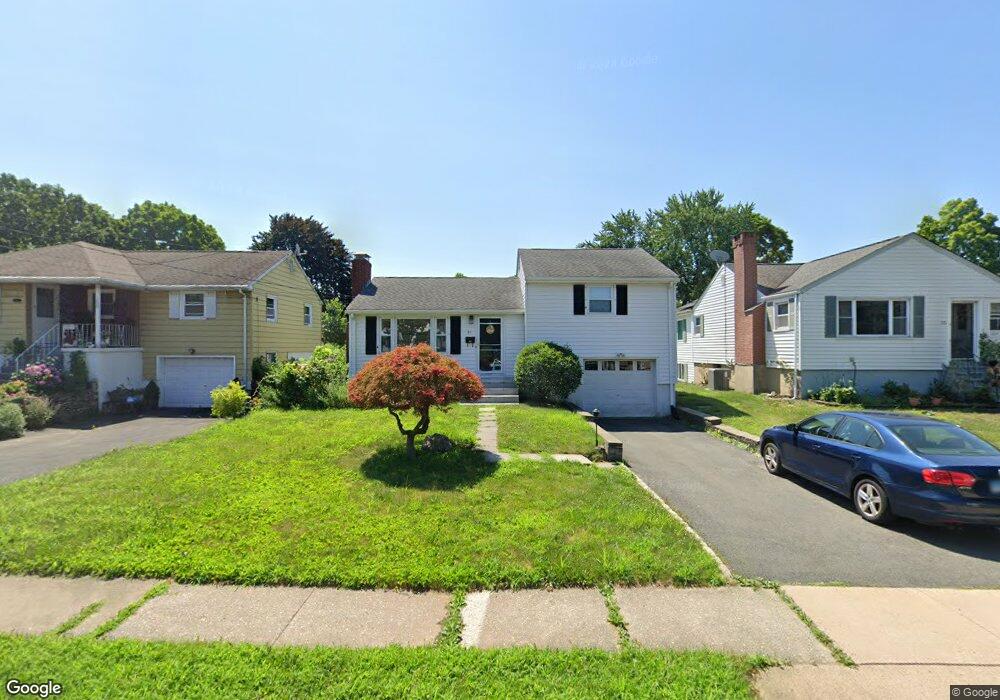 51 Crocker Ave, West Hartford, CT 06110 - photo 1