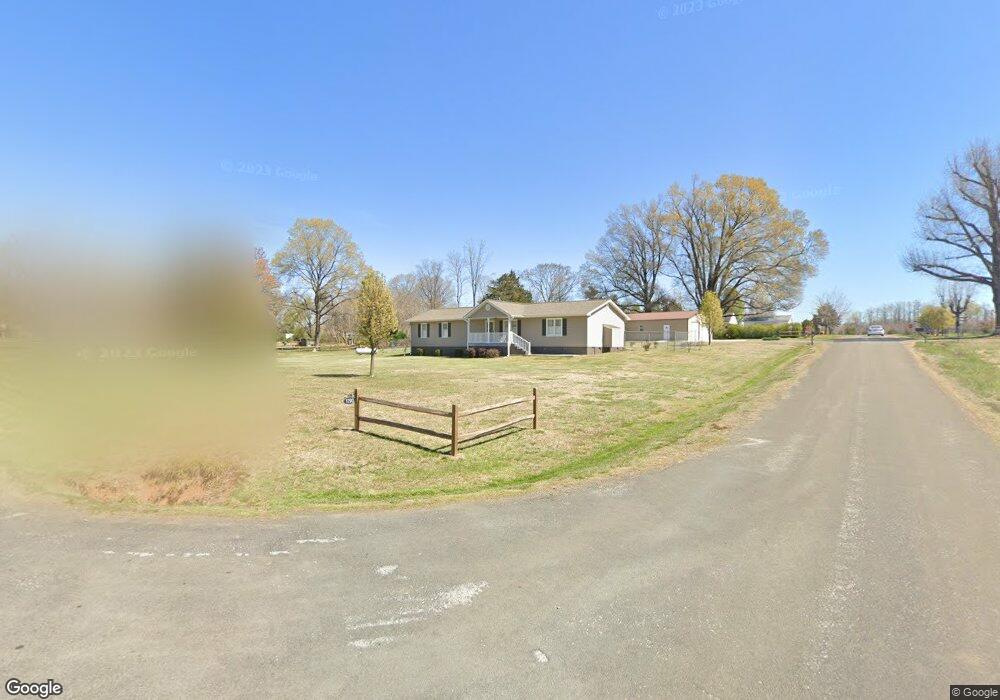 1293 Rockingham Dr, Reidsville, NC 27320 - photo 1